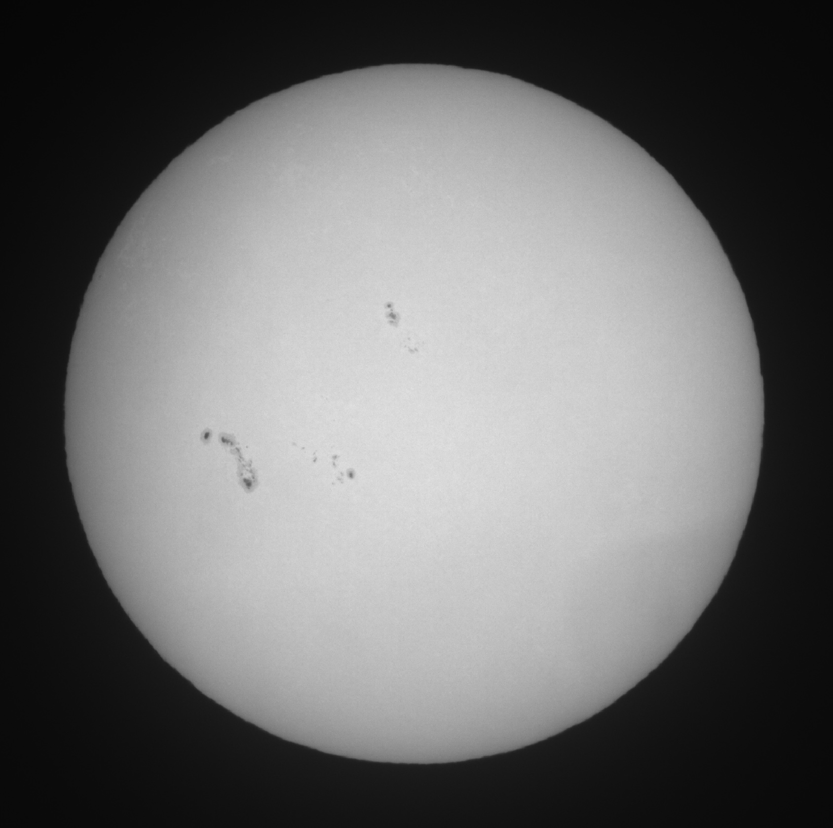 Le soleil vu la lunette.